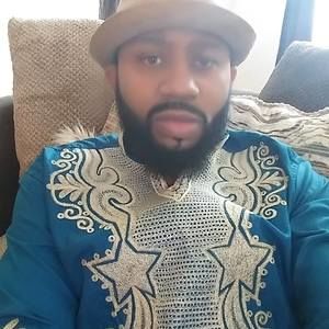 Meet your Posher, Derrick